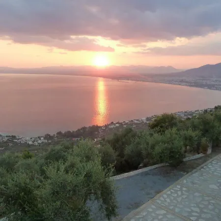 Shiraz Villas Kalamata Exterior photo