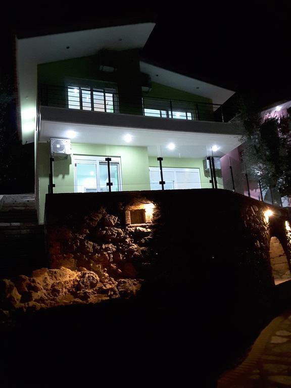 Shiraz Apartment